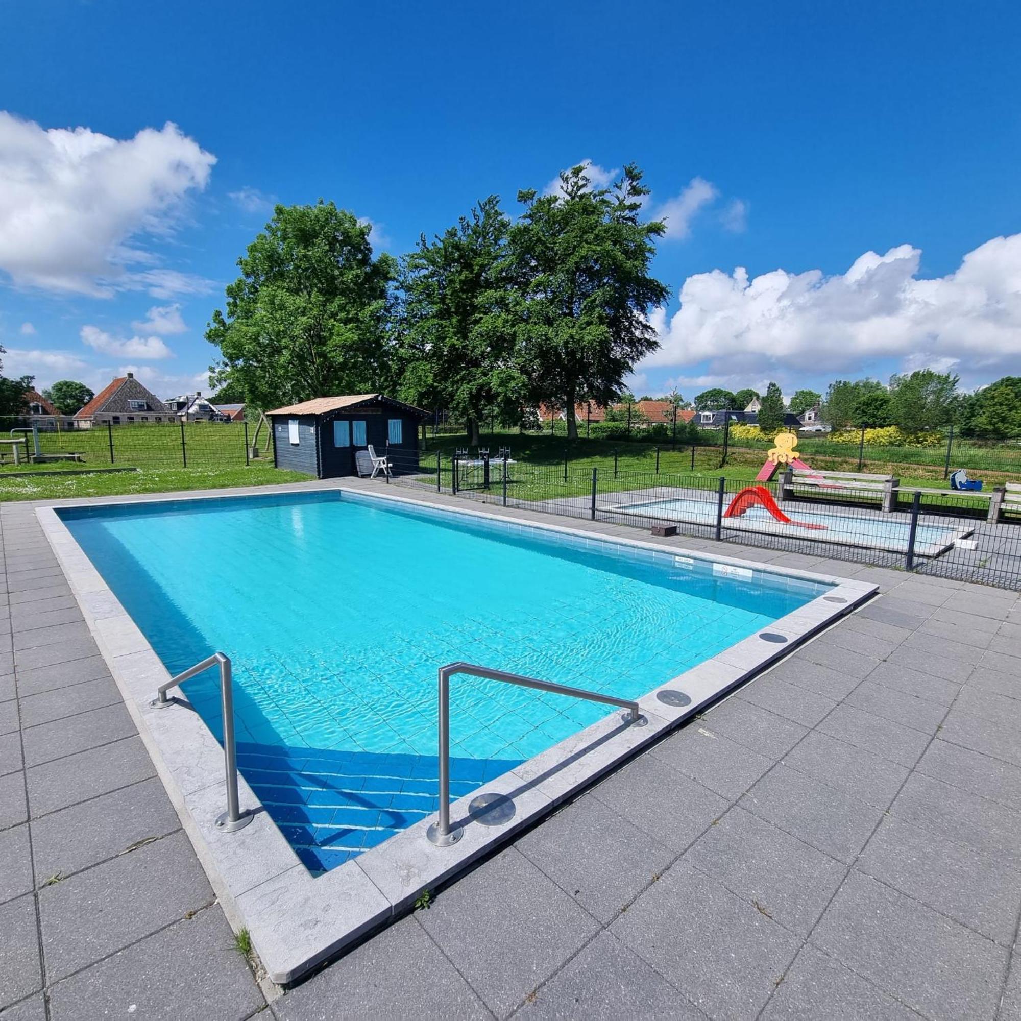 4-Persoons Vakantiehuisje Simmerwille Tzummarum Экстерьер фото